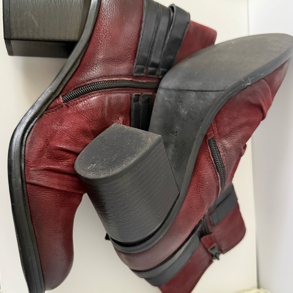 Miz Mooz Red-Burgundy and Black Leather Ankle Heeled Boots - Picture 3 of 6